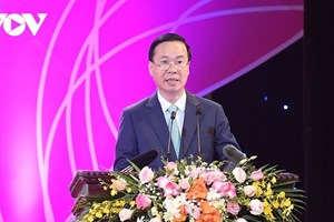 ປະທານປະເທດ ຫວຽດນາມ ມອບນາມມະຍົດ ນັກສິລະປິນປະຊາຊົນ ແລະນັກສິລະປິນດີເດັ່ນ ຄັ້ງທີ 10