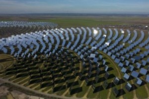 ໂລກຜະລິດພະລັງງານໝູນວຽນເພີ່ມຂຶ້ນ 50%