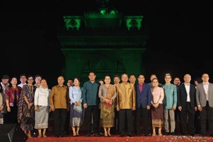 ນວ ສະຫຼອງສົ່ງທ້າຍປີເກົ່າ ຕ້ອນຮັບປີໃໝ່ສາກົນ 2024