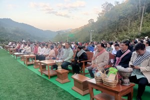 ຊາວພຸດຮ່ວມໃສ່ບາດສອງແຜນດິນໄທ - ລາວ ປະຈຳປີ 2023