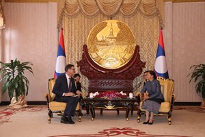 ຮອງປະທານປະເທດຕ້ອນຮັບທູດອົສຕຣາລີເຂົ້າຢ້ຽມອຳລາ