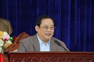 ນາຍົກລັດຖະມົນຕີ ເຄື່ອນໄຫວຢ້ຽມຢາມ ແລະເຮັດວຽກ ຢູ່ແຂວງໄຊສົມບູນ