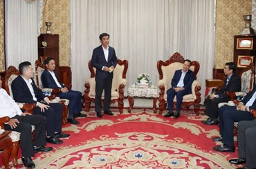 ມອບອຸປະກອນການສຶກສາກວ່າ 760 ລ້ານກີບ ເສີມສ້າງການຮຽນ-ການສອນ ມຊ ກ້າວສູ່ສາກົນ