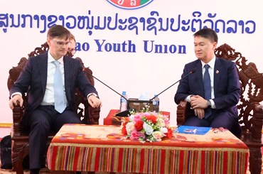 ການນຳຂັ້ນສູງ ສຊປລ ຕ້ອນຮັບເອກອັກຄະລັດຖະທູດ ສ ຣັດເຊຍ ປະຈໍາລາວ