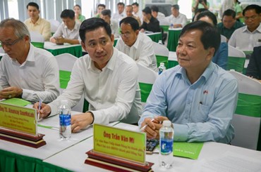 ຄະ​ນະ​ຜູ້​ແທນ ສ​ພ​ຂ ຈຳປາສັກ ຢ້ຽມຢາມ ບໍ​ລິ​ສັດ ຮຸ້ນ​ສ່ວນ ໂກ​ໂກ ແລະ ວີ​ນາ