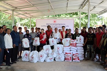 ອົງການກາແດງແຫ່ງຊາດລາວ ລົງຊ່ວຍເຫຼືອຜູ້ປະສົບໄພຢູ່ສະຫວັນນະເຂດ ແລະ ສາລະວັນ