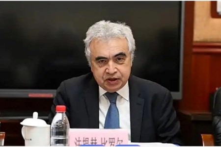 ອົງການພະລັງງານສາກົນລະບຸ ການສະໜອງຂອງຕະຫຼາດນ້ຳມັນເຊື້ອໄຟໂລກພຽງພໍ