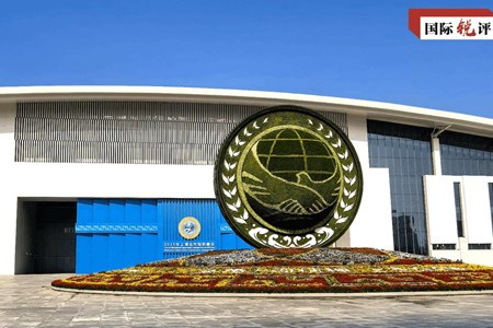 ຈີນ​ ທີ່​ໝັ້ນ​ຄົງ​ຈະ​ເປັນ​ພອນ​ໃຫ້​ແກ່​ໂລກ