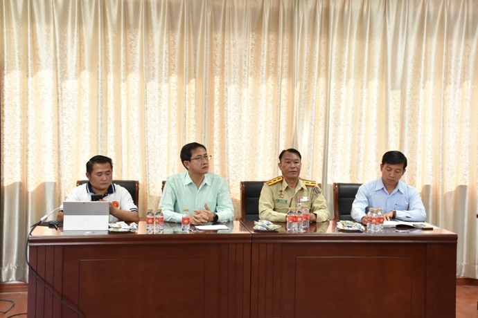 ມສ ເພຍວັດ ໄດ້ຮັບຄວາມຮູ້ກ່ຽວກັບໂຄງການຂົນສົ່ງແບບຍືນຍົງໃນຕົວເມືອງ