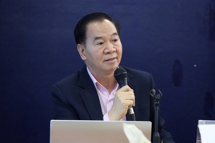 ທ່ານ ທອງສະລິດ ມັງໜໍ່ເມກ ໂອ້ລົມນັກສຶກສາທິດສະດີການເມືອງຂັ້ນຕົ້ນ ຊຸດທີ III ສສກ