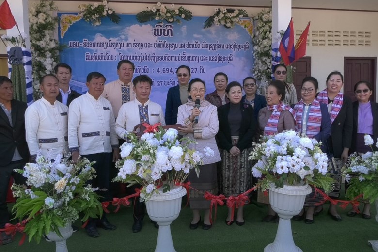 ພິທີ ມອບ-ຮັບໂຮງຮຽນມັດທະຍົມຕອນຕົ້ນ ບ້ານຮ່ອງຄູ