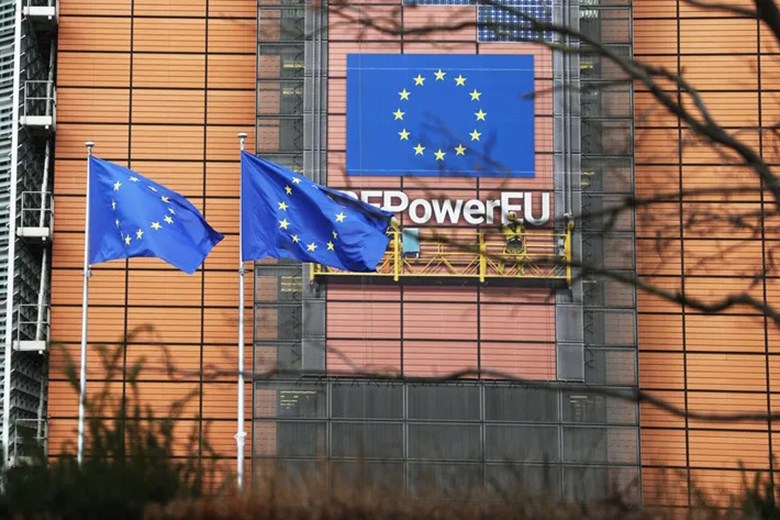 ບຸນກາຣີ ກາຍເປັນສະມາຊິກທີ 21 ຂອງເຂດເອີໂຣ