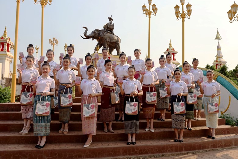 ຜູ້ເຂົ້າປະກວດນາງສາວອັດຕະປື ທັດສະນະສຶກສາແຫຼ່ງທ່ອງທ່ຽວ ເມືອງໄຊເສດຖາ