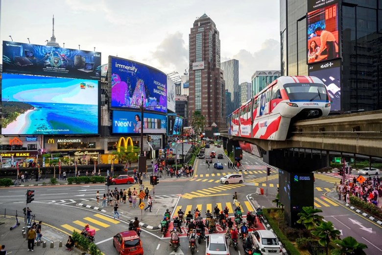 ລາຄານໍ້າມັນເຊື້ອໄຟເພີ່ມຂຶ້ນສູງ ສ້າງຄວາມກົນດັນຕໍ່ອຸດສາຫະກຳທ່ອງທ່ຽວມາເລເຊຍ