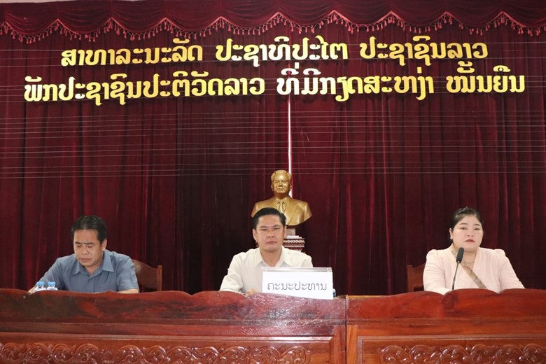 ຄູປະຖົມທົ່ວເມືອງວຽງຄໍາ ໄດ້ຮັບການຍົກລະດັບການນໍາໃຊ້ອຸປະກອນຊ່ວຍເຫຼືອຄູ