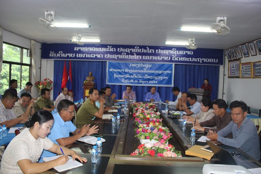 ສ້າງຄວາມເຂັ້ມແຂງວຽກງານຄຸ້ມຄອງອິນເຕີເນັດໃຫ້ຄະນະກໍາມະການຄຸ້ມຄອງອິນເຕີເນັດຂັ້ນເມືອງ