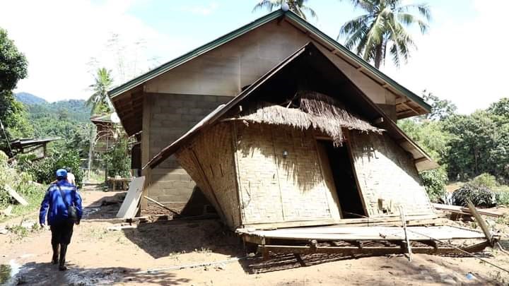ການນໍາແຂວງບໍ່ແແກ້ວ ຢ້ຽມຢາມປະຊາຊົນທີ່ໄດ້ຜົນກະທົບຈາກໄພນ້ຳຖ້ວມ