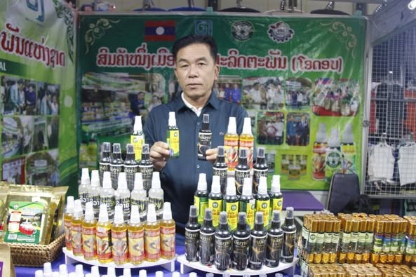 ຢາພື້ນເມືອງການົກສັນຕິພາບຄູ່ ສູ່ສັງຄົມພາຍໃນ-ຕ່າງປະເທດ
