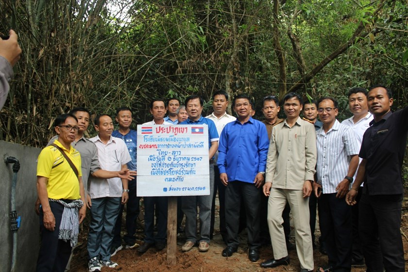 ພິທີມອບ-ຮັບ ນໍ້າລິນ ໃຫ້ໂຮງຮຽນ ມໍສ ເທດສະບານເມືອງນາເເລ