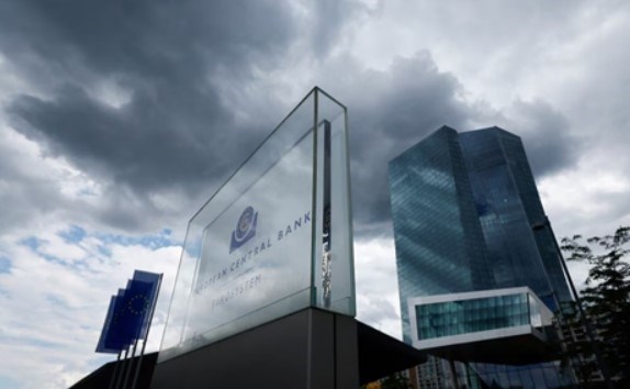 ECB ຫຼຸດ​ຜ່ອນ​ອັດ​ຕາ​ດອກ​ເບ້ຍ