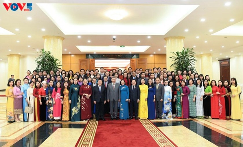 ເລ​ຂາ​ທິ​ການ​ໃຫຍ່ ຫວຽດນາມ ພົບ​ປະ​ ​ສະ​ມາ​ຊິກ​ສະ​ພາ​ແຫ່ງ​ຊາດ​ໜຸ່ມ