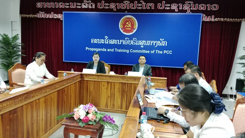 ຝຶກອົບຮົມການນຳໃຊ້ AI ໃຫ້ແກ່ພະນັກງານພາຍໃນ ຄອສພ