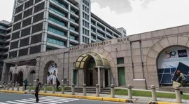 ADB ຫຼຸດການຄາດຄະເນການເຕີບໂຕກຸ່ມເສດຖະກິດທີ່ກຳລັງພັດທະນາຢູ່ເຂດອາຊີ-ປາຊີຟິກ