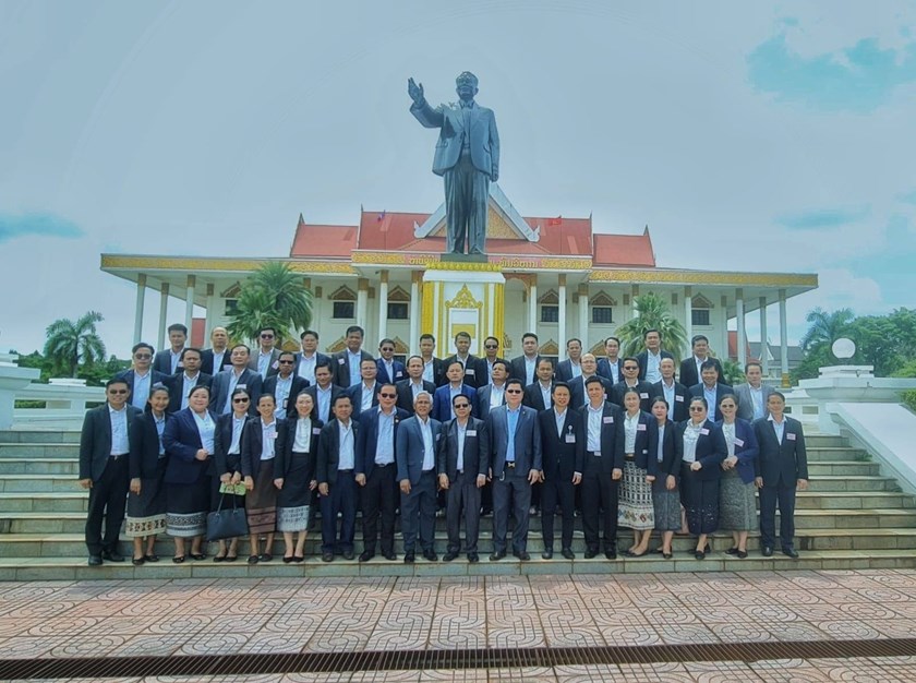 ນັກສຶກສາທິດສະດີການເມືອງລະບົບຂັ້ນສູງ 9 ເດືອນ  ຮຸ່ນທີ VII ທັດສະນະສຶກສາ ຢູ່ນະຄອນຫຼວງວຽງຈັນ