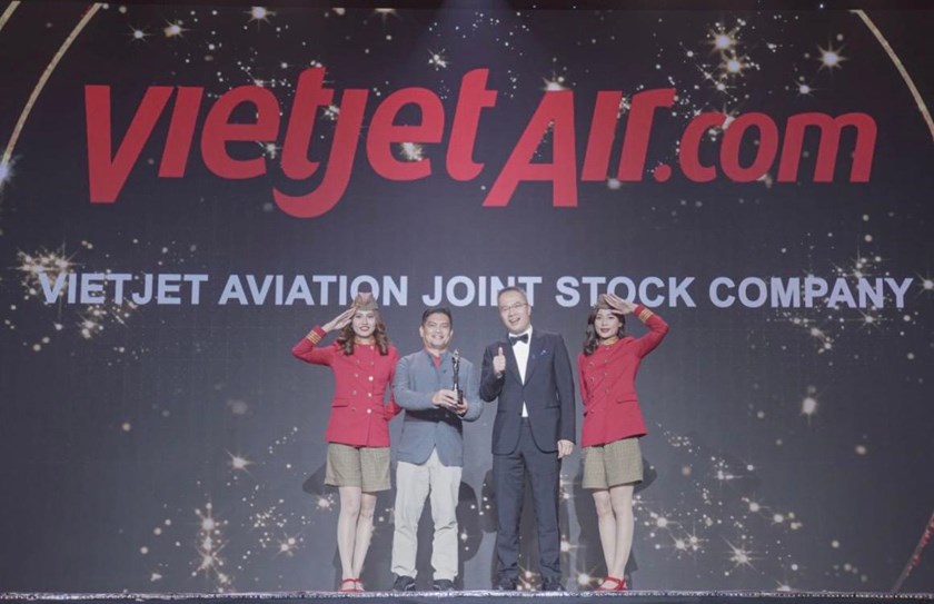 Vietjet ເນັ້ນໜັກເຖິງຄວາມສໍາເລັດໃນຄວາມຍືນຍົງ ແລະ ຄວາມດີເລີດຂອງສະຖານທີ່ເຮັດວຽກທົ່ວທະວີບອາຊີ