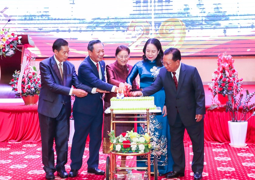 ສະ​ເຫຼີ​ມສະຫຼອງ​ວັນຊາດ ສສ ຫວຽດນາມ ຄົບຮອບ 80 ປີ
