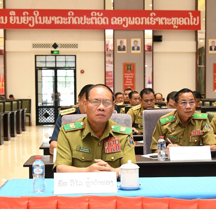 ທາບທາມບຸກຄະລາກອນເຂົ້າໃນຄະນະບໍລິຫານງານພັກ