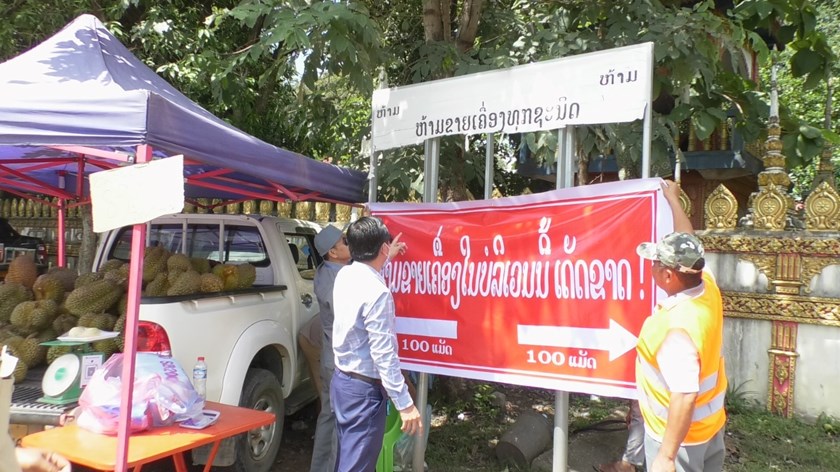 ຫາດຊາຍຟອງ ເອົາໃຈໃສ່ກວດກາຄວາມບໍ່ເປັນລະບຽບຕາມແຄມທາງຫຼວງ