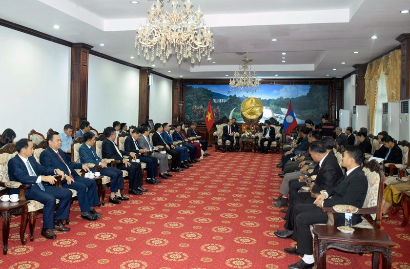 ຄະນະຜູ້ແທນນະຄອນດາໜັງ ຢ້ຽມຢາມແລະເຮັດວຽກຢູ່ແຂວງສາລະວັນ