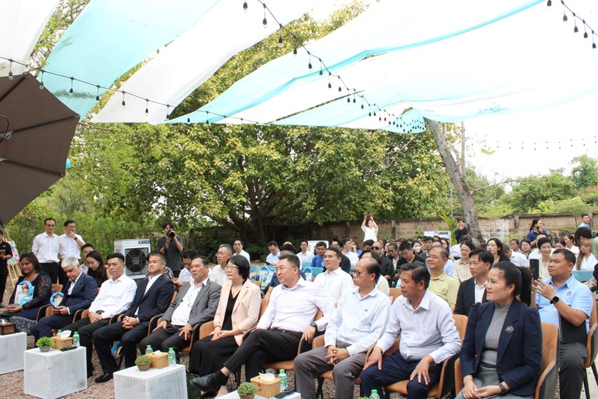 ວິດີໂອສາລະຄະດີ ມືແຫ່ງຄວາມຫວັງ ສະແດງໃຫ້ເຫັນມິດຕະພາບ ລາວ-ຈີນ