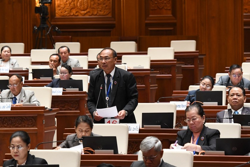 ສສຊ ສະເໜີໃຫ້ລັດຖະບານ ແກ້​ໄຂບັນ​ຫາ​ການ​ຂາດ​ແຄນ​ຄູ