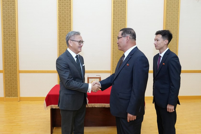 ລມຕ ກະຊວງການຕ່າງປະເທດແຫ່ງສປປລາວຢ້ຽມຂໍ່ານັບນາຍົກລັດຖະມົນຕີ ສປປເກົາຫຼີ