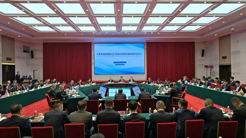 ລັດ​ທິຫຼາຍ​ຝ່າຍ​​ສະ​ແດງ​ໃຫ້​ເຫັນພະ​ລັງ​ຊີ​ວິດ​ອັນ​ເຂັ້ມ​ແຂງ​ໃນ​ການ​ບໍ​ລິ​ຫານ​ຄວາມ​ໝັ້ນ​ຄົງ​ທົ່ວ​ໂລກ