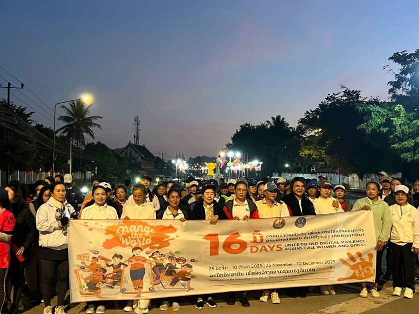 ຍ່າງເພື່ອສຸຂະພາບ ລະນຶກວັນສາກົນ ເພື່ອລຶບລ້າງຄວາມຮຸນແຮງຕໍ່ແມ່ຍິງ