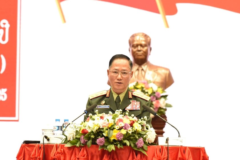 ທະຫານຄືເຫຼັກກ້າ ພ້ອມຜ່ານຜ່າແປວໄຟສົງຄາມເພື່ອຮັກສາປະເທດຊາດໃຫ້ໝັ້ນຄົງ