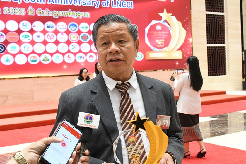 ທ່ານ ຄໍາໄພ ສົມຊະນະຈາລຶກຜົນງານການນໍາທຸກຍຸກສະໄໝ