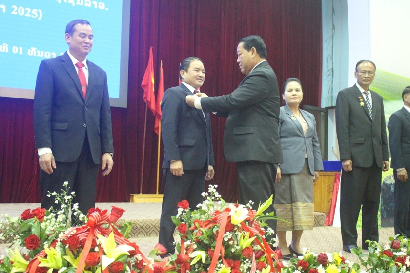 ຊຽງຂວາງປະດັບລຽນກາລະນຶກ 50 ປີວັນສະຖາປະນາ ສປປ ລາວ