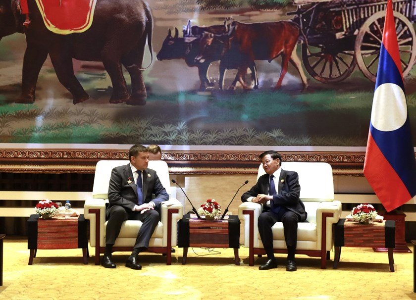 ປະທານປະເທດຕ້ອນຮັບຮອງປະທານສະພາສູງແຫ່ງ ສ ຣັດເຊຍ