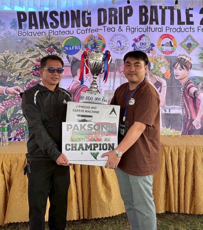 ທ່ານບຸນສະຫວາດ ວົງປະເສີດຄອງຊະນະເລີດການແຂ່ງຂັນຊົງກາເຟ ປາກຊ່ອງປະຈຳປີ 2025