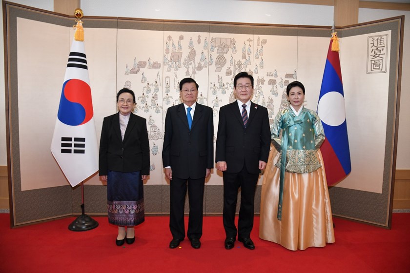 ປະທານປະເທດລາວ ຢ້ຽມຢາມທາງການ ຢູ່ ສ.ເກົາຫຼີ