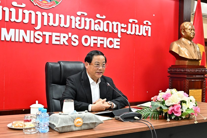 ນາຍົກລັດຖະມົນຕີ ພົບປະໂອ້ລົມ ຄະນະພັກ ແລະ ພະນັກງານຫຼັກແຫຼ່ງ ຫສນຍ