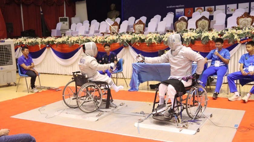 ນັກກິລາຟັນດາບຊາຍຈາກເເຂວງບໍລິຄໍາໄຊຍາດໄດ້ 2 ຫຼຽນຄໍາ