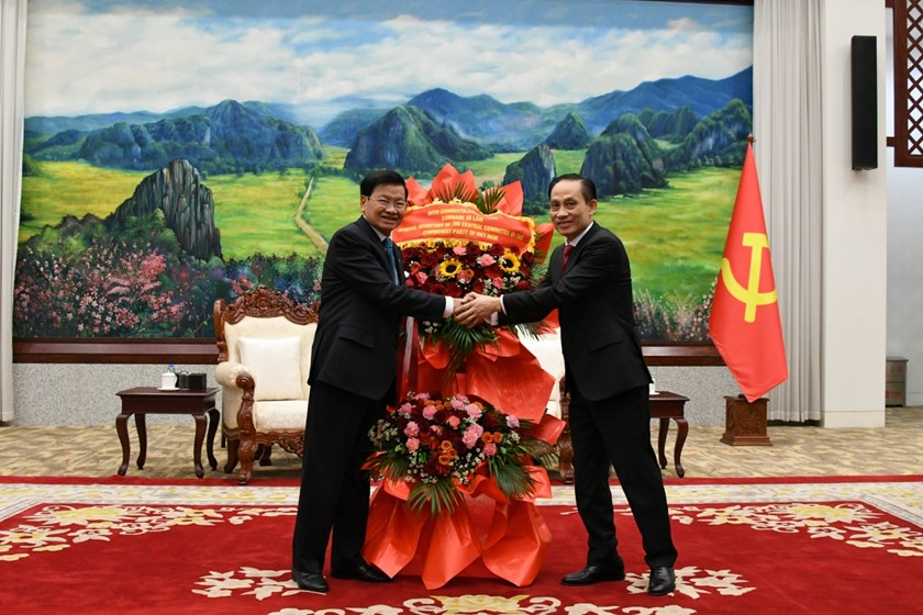 ຜູ້ຕາງໜ້າພິເສດຂອງສູນກາງພັກກອມມູນິດຫວຽດນາມເຂົ້າຢ້ຽມຂໍ່ານັບຊົມເຊີຍເລຂາທິການໃຫຍ່ຄະນະບໍລິຫານງານສູນກາງພັກ ປປ ລາວ