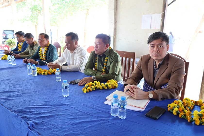 ສສຊ ແລະ ສສຂ ລົງເຄືີ່ອນໄຫວພົບປະຜູ້ມີສິດເລືອກຕັັ້ງ ຢູ່ເມືອງໄຊພູທອງ