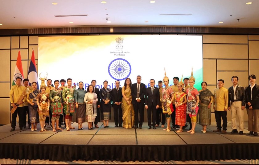 ສະຫຼອງວັນຊາດອິນເດຍ ຄົບຮອບ 77 ປີ