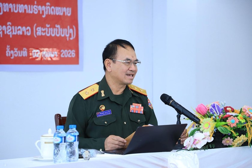 ທາບທາມຮ່າງກົດໝາຍ ວ່າດ້ວຍນາຍທະຫານກອງທັບປະຊາຊົນລາວ